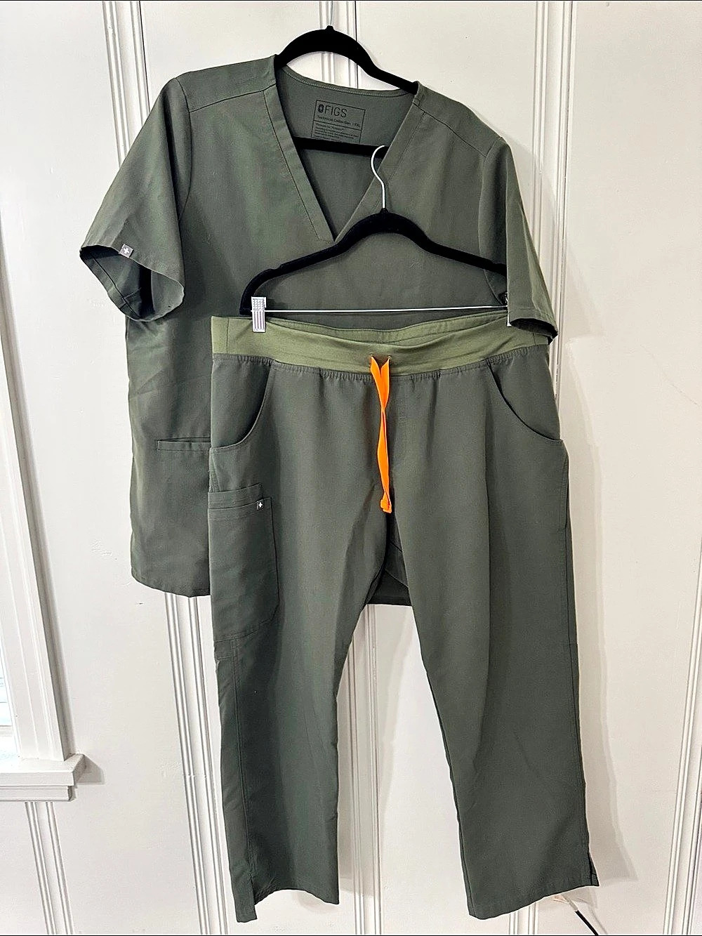 FIGS Technical Collection Green Scrub Set XXL/XL petite Like New